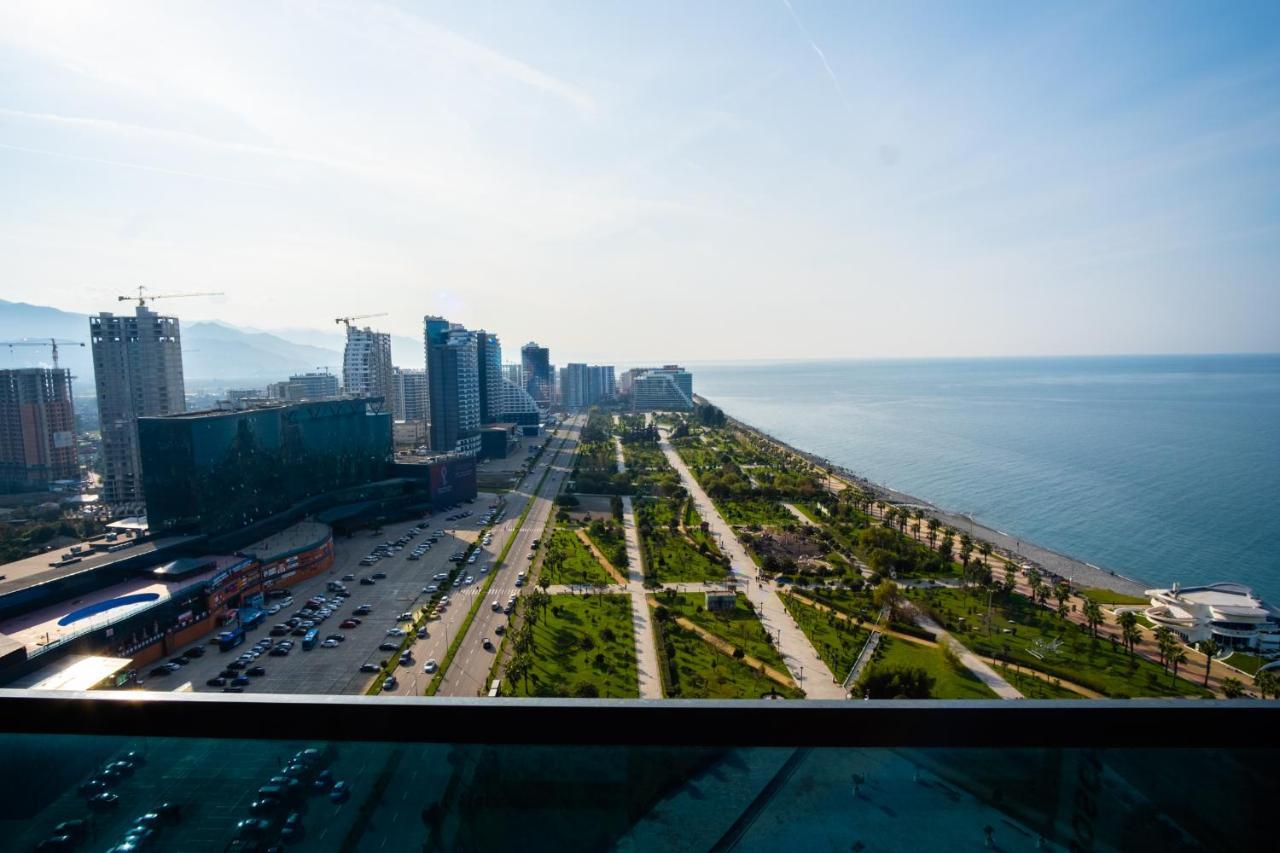 Beach Tower By G-Point Batumi Eksteriør bilde