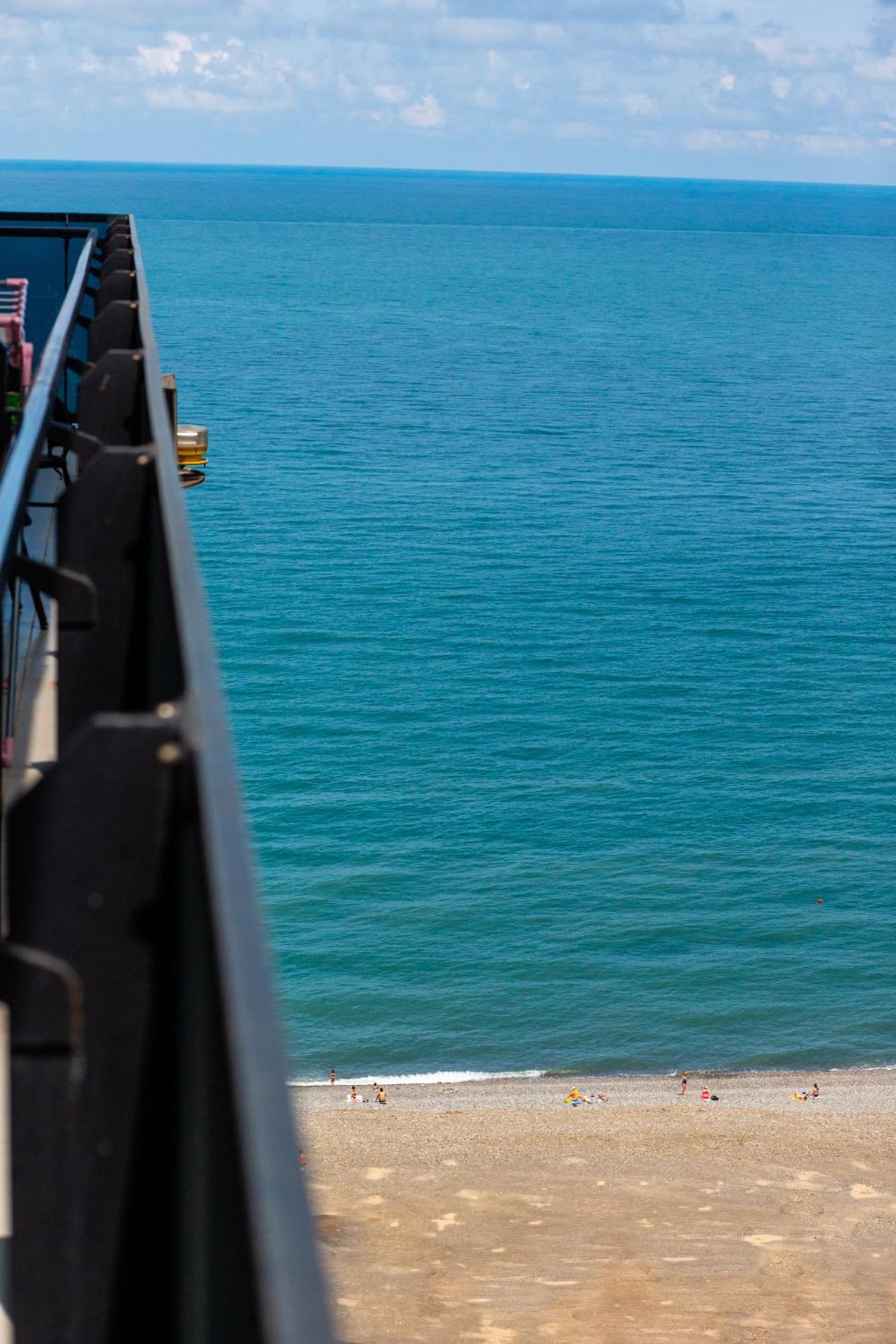 Beach Tower By G-Point Batumi Eksteriør bilde